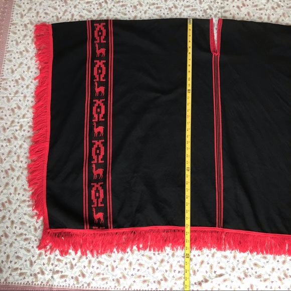 Vintage boho South American poncho - Picture 8 of 8